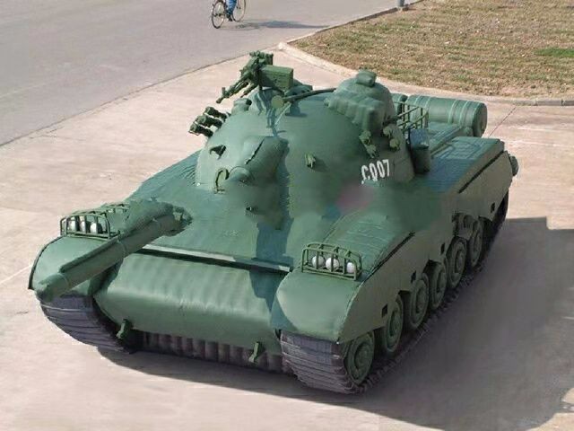 秀峰小型军事坦克